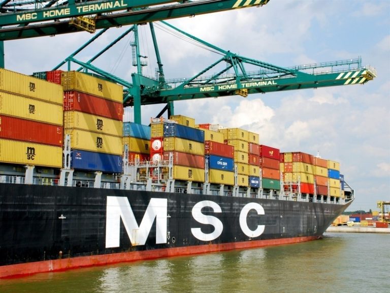 MSC amplía su ventaja sobre Maersk con 1,50 millones de TEUs de ...