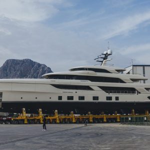 Alia Yachts lanza el superyate Serenity II