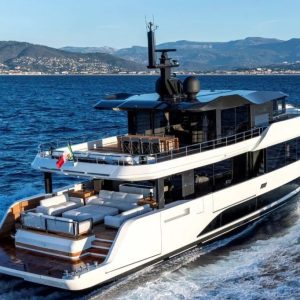 Arcadia Yachts A96 Oriente Medio