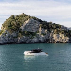 Azimut Yachts y Kora Marine firman una nueva alianza