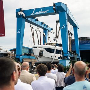 Azimut launches Grande 30 Metri