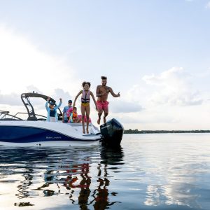 Bayliner Boats presenta oficialmente la nueva serie V22