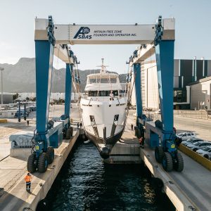 Bering Yachts botadura Bering 88 2