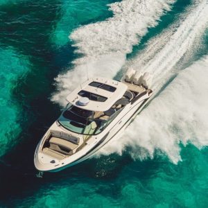 Brunswick Corporation colabora con Textron Systems