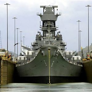 Canal de Panama buques guerra