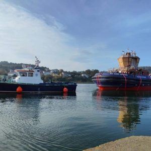 Canal de Panama remolcador hibrido