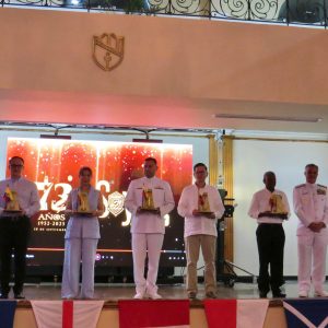 Dimar entrega premios a la excelencia 10-2025