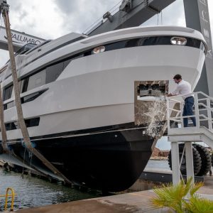 EXTRA Yachts X96 Triplex 1