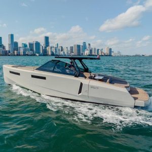 Evo Yachts celebra la entrega de su yate 40