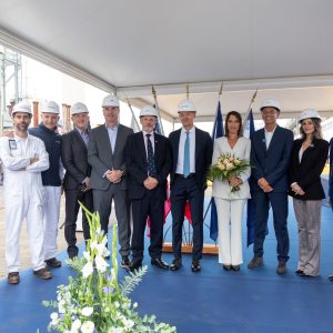 Fincantieri-y-Princess-Cruises-celebra-botadura-de-segundo-navio-propulsado-por-GNL-scaled