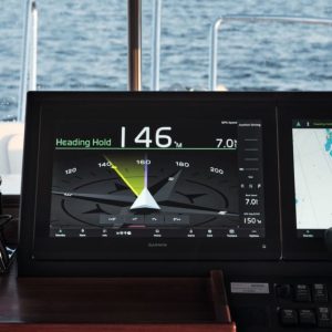 Introducing-new-Volvo-Penta-Joystick-Driving-2-768x576