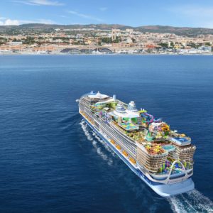 Legend-of-the-Seas-Barcelona-990x657