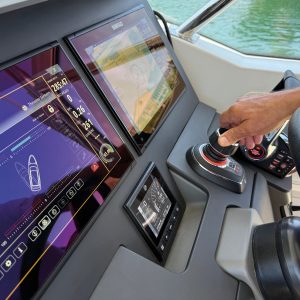 Mercury Piloting System and Quick Nautical Equipment Thruster Integration