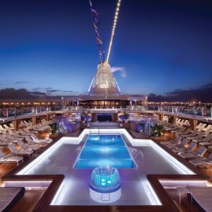 Oceania Cruises Class-Pool