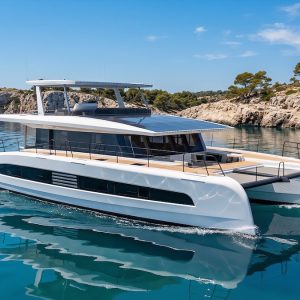 PY60 - Pioneer Yachts 2