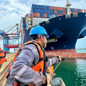 Puerto de La Guaira portacontenedores CMA CGM Bali