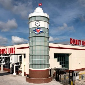Terminal-de-cruceros-Disney-Cruise-Line-en-Port-Everglade